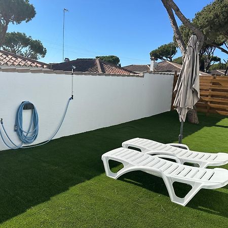 Cocos Sun Guest House Chiclana de la Frontera Bagian luar foto